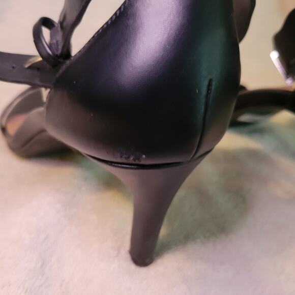 Torrid Black Faux Suede Ankle Strap Stiletto Heel Pumps Peep Toe Size 9W - Picture 8 of 11